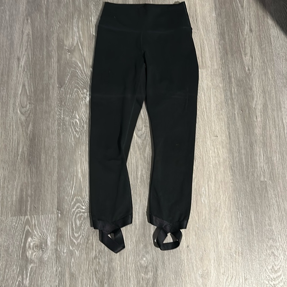 Black Fabletics leggings